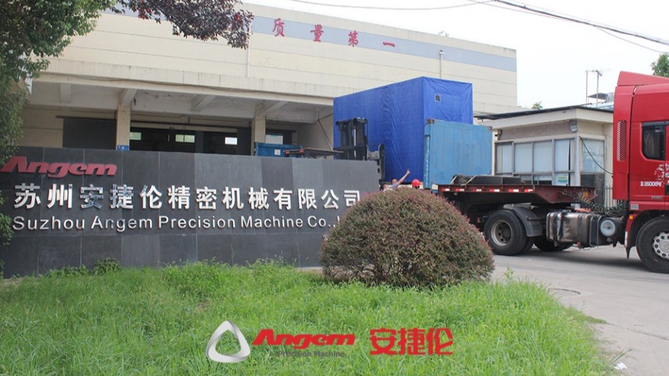 【噴膠機發貨】墨西哥客戶CMP訂購的48工位自動噴膠機發貨啦！